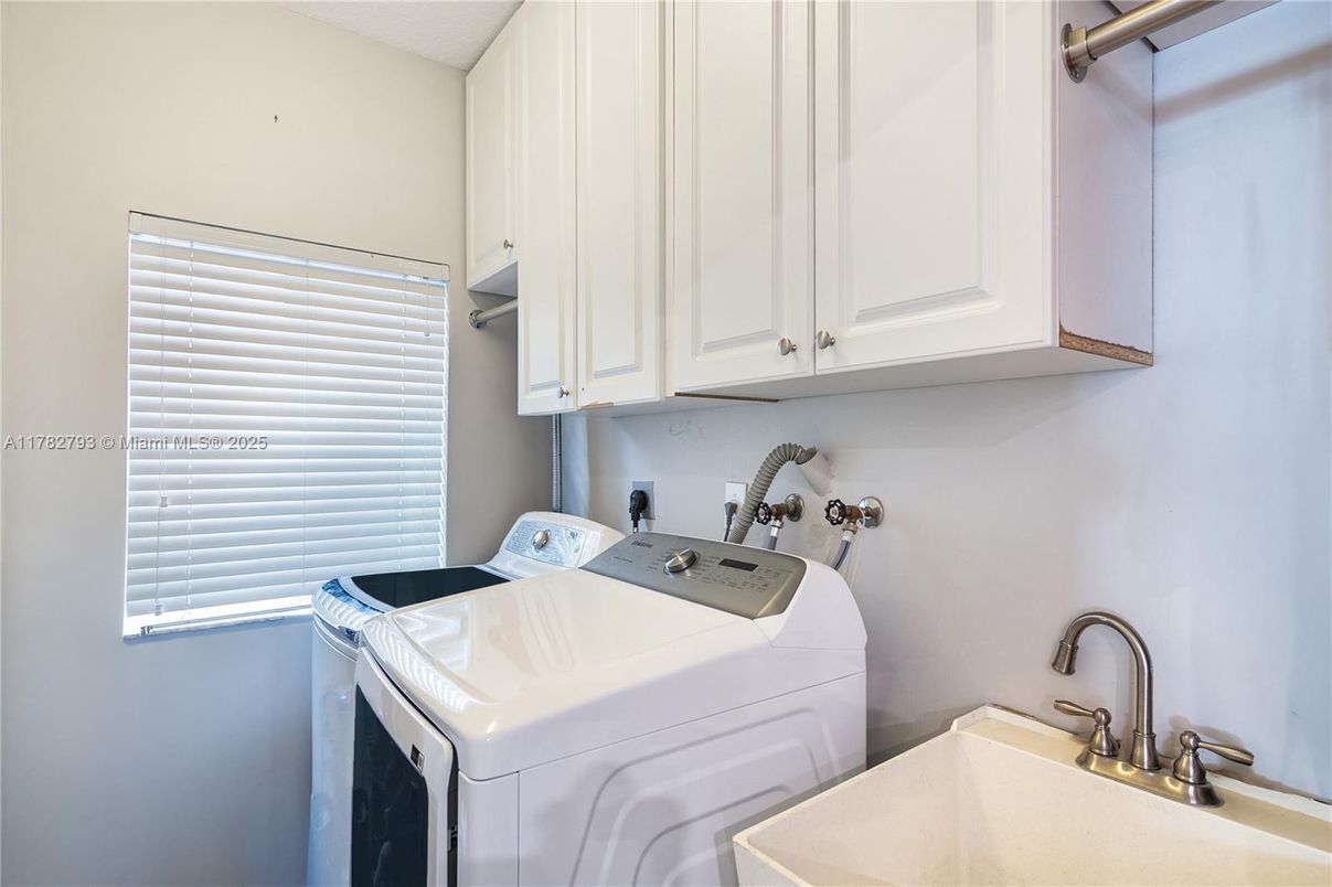 Interior, Washer