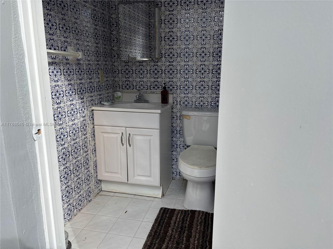 Bathroom, Interior