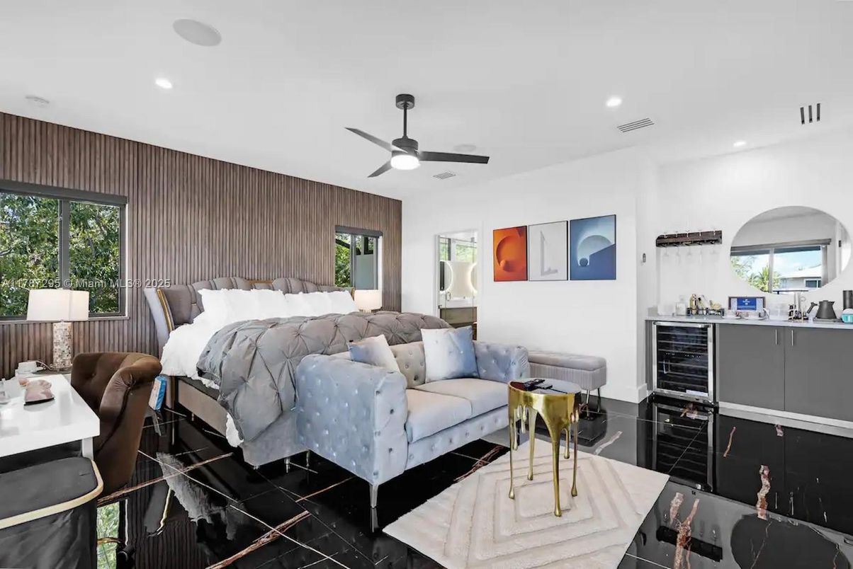 Bedroom, Interior, Recessed Lighting