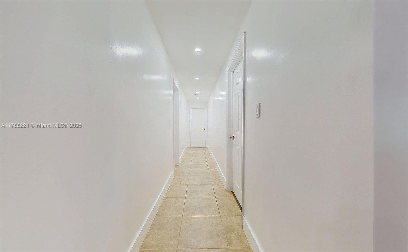 Interior, Recessed Lighting