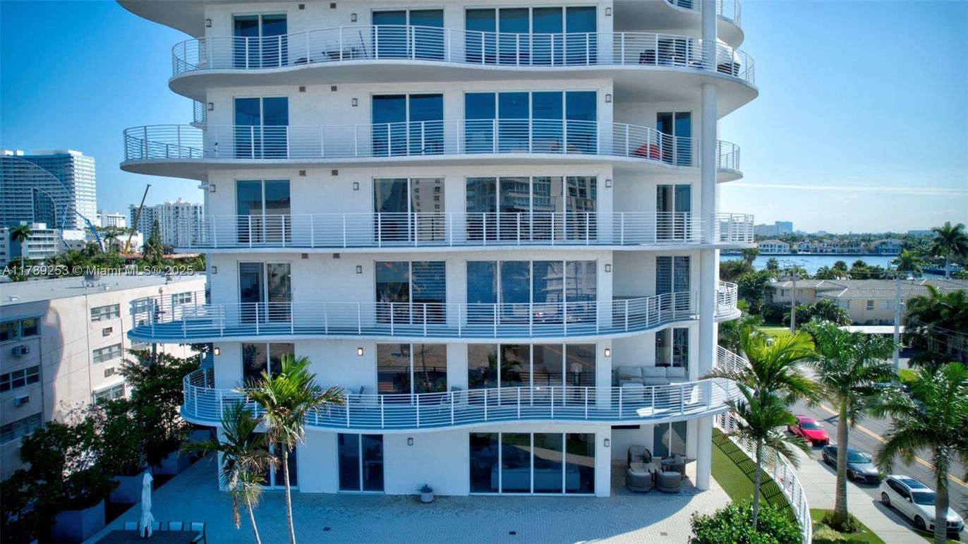 Exterior, Facade, Condo Building