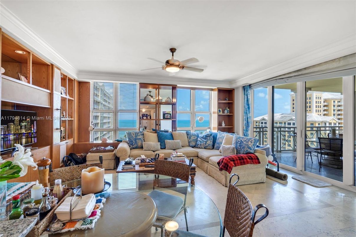 Dining room, Interior, Living room, Water