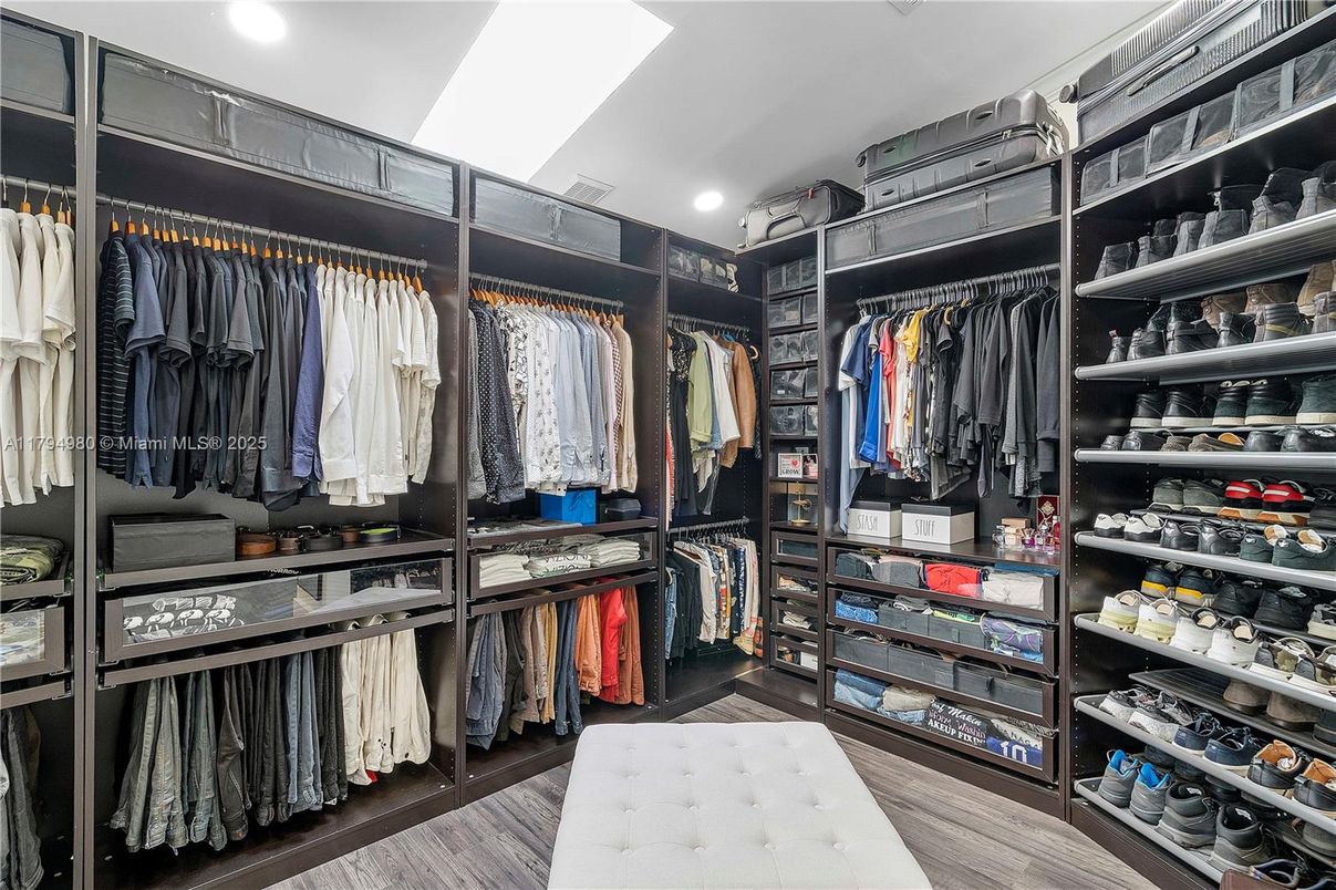 Interior, Recessed Lighting, Walk-in Closets, Wood Texture Flooring