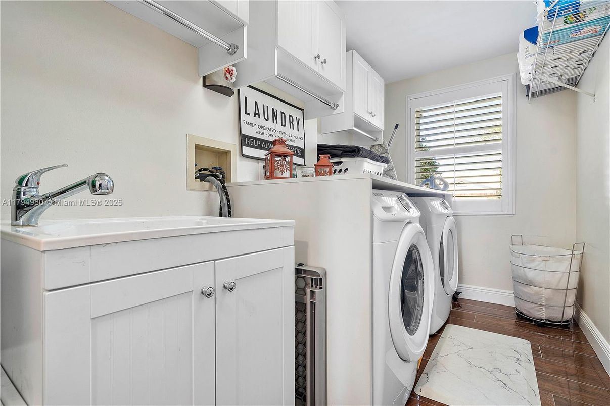 Interior, Marble, Washer, Wood Texture Flooring