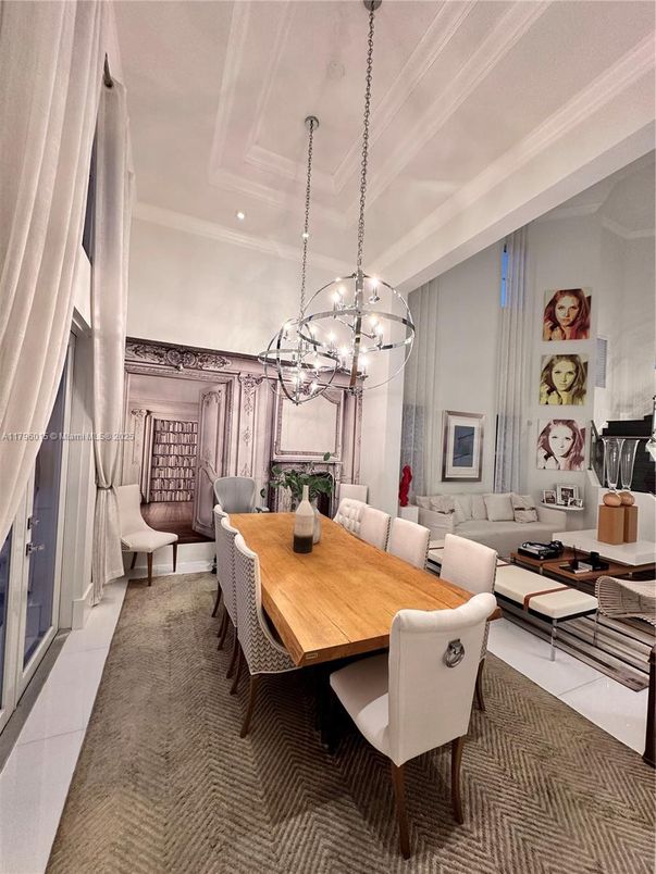 Chandelier, Dining room, Interior, Living room, Pendant Lights, Recessed Lighting