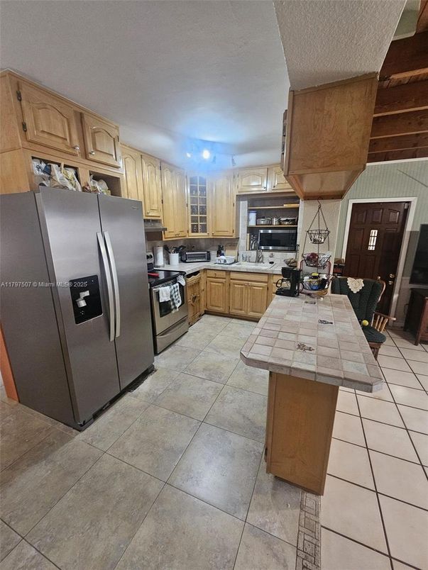 Interior, Kitchen, Stainless Steel Appliances