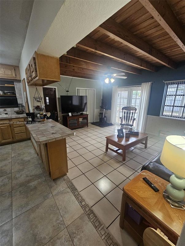 Interior, Kitchen, Living room, Wooden Beams, Wooden Ceilings