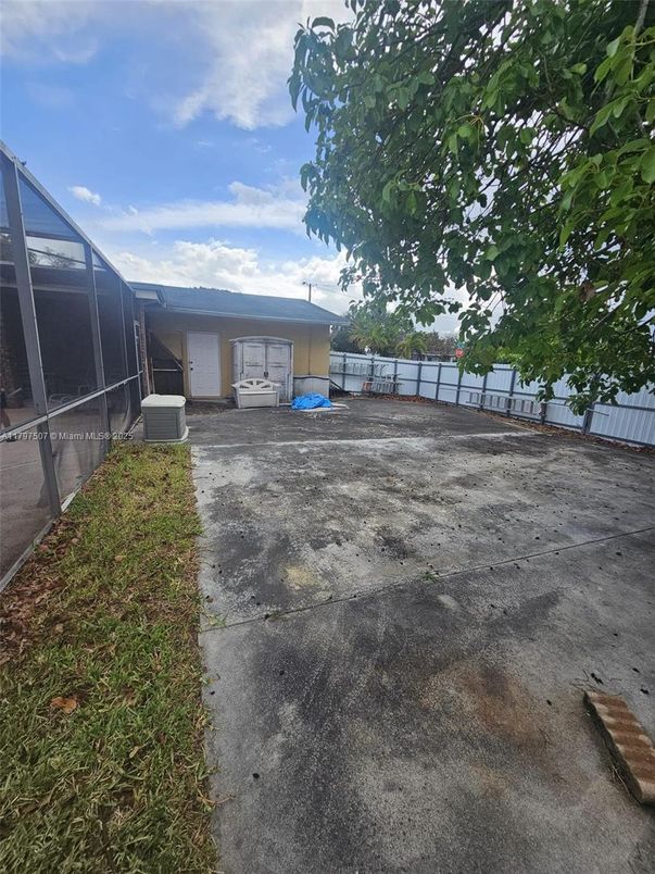 Backyard, Exterior