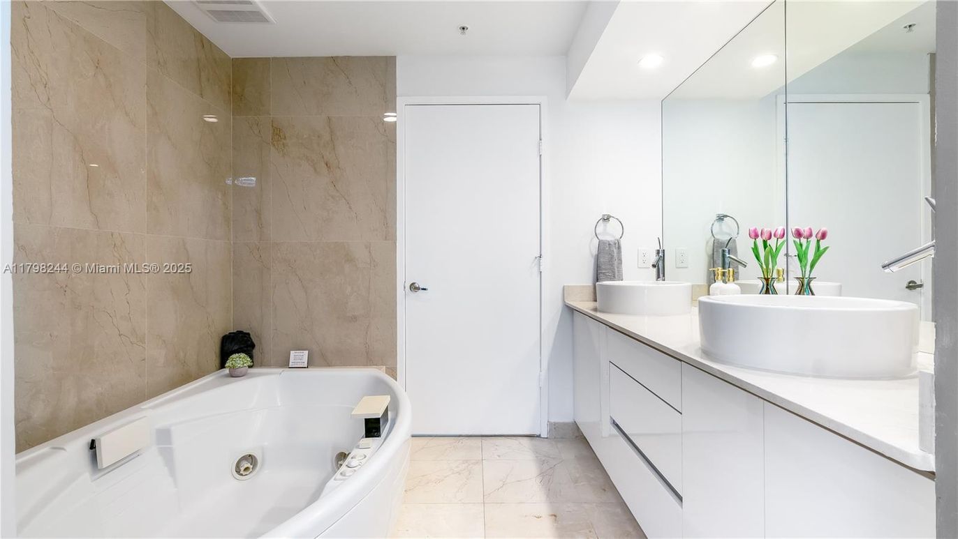 Bathroom, Dual Sink Vanities, Interior, Marble, Recessed Lighting