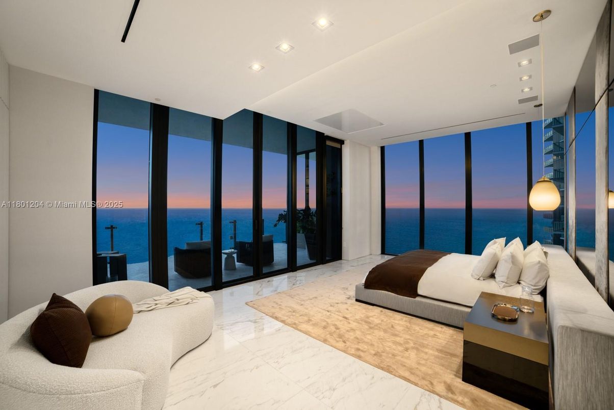 Bedroom, Interior, Marble, Recessed Lighting, Water