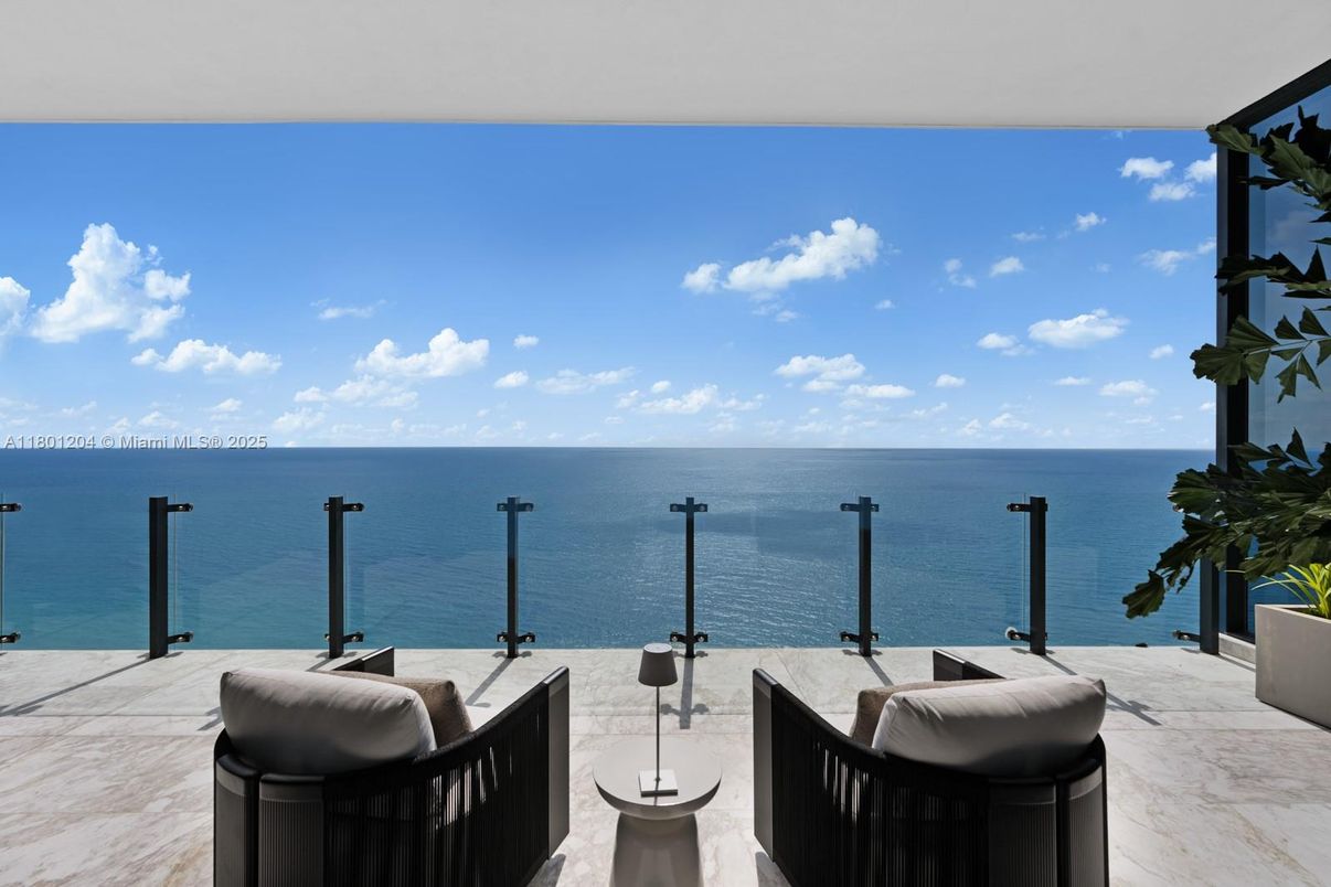 Water, Exterior, Pool, Other