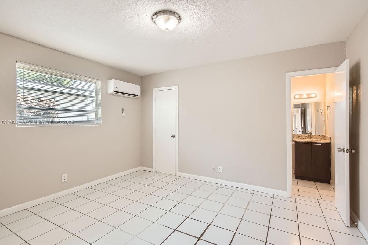 Bathroom, Empty room, Interior