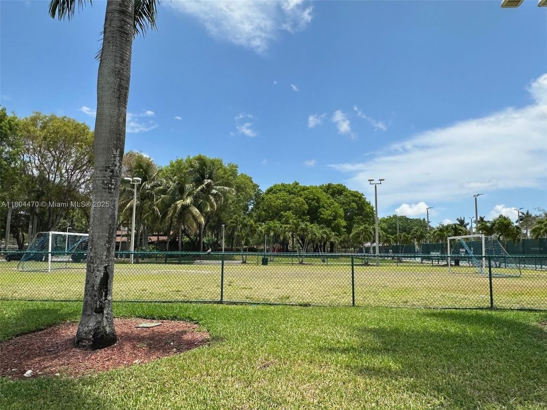 Exterior, Tennis Courts
