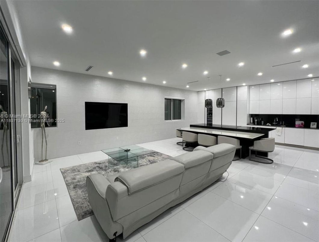 Billiard Table, Game Room, Interior, Living room, Recessed Lighting
