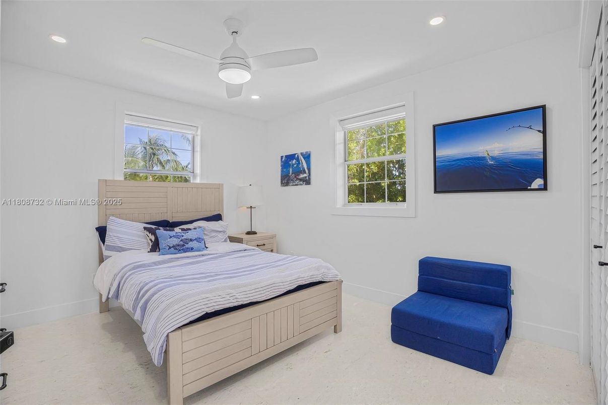 Bedroom, Interior, Recessed Lighting