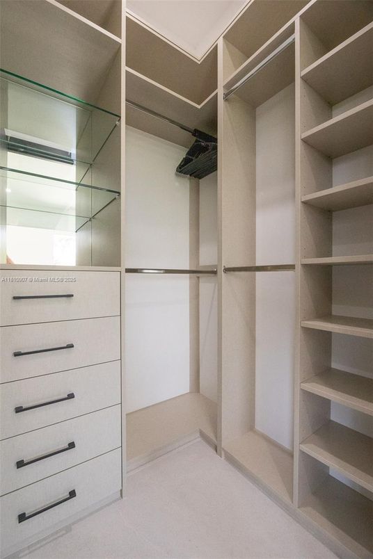 Interior, Walk-in Closets