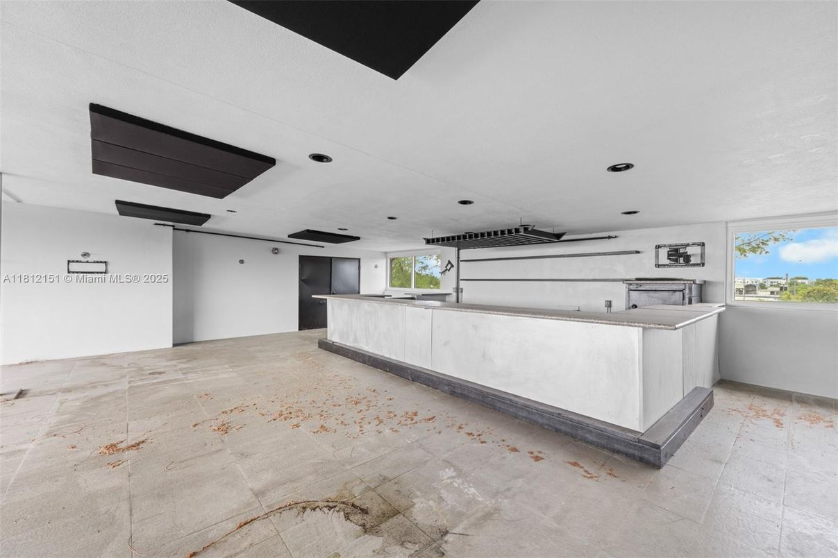 Interior, Recessed Lighting
