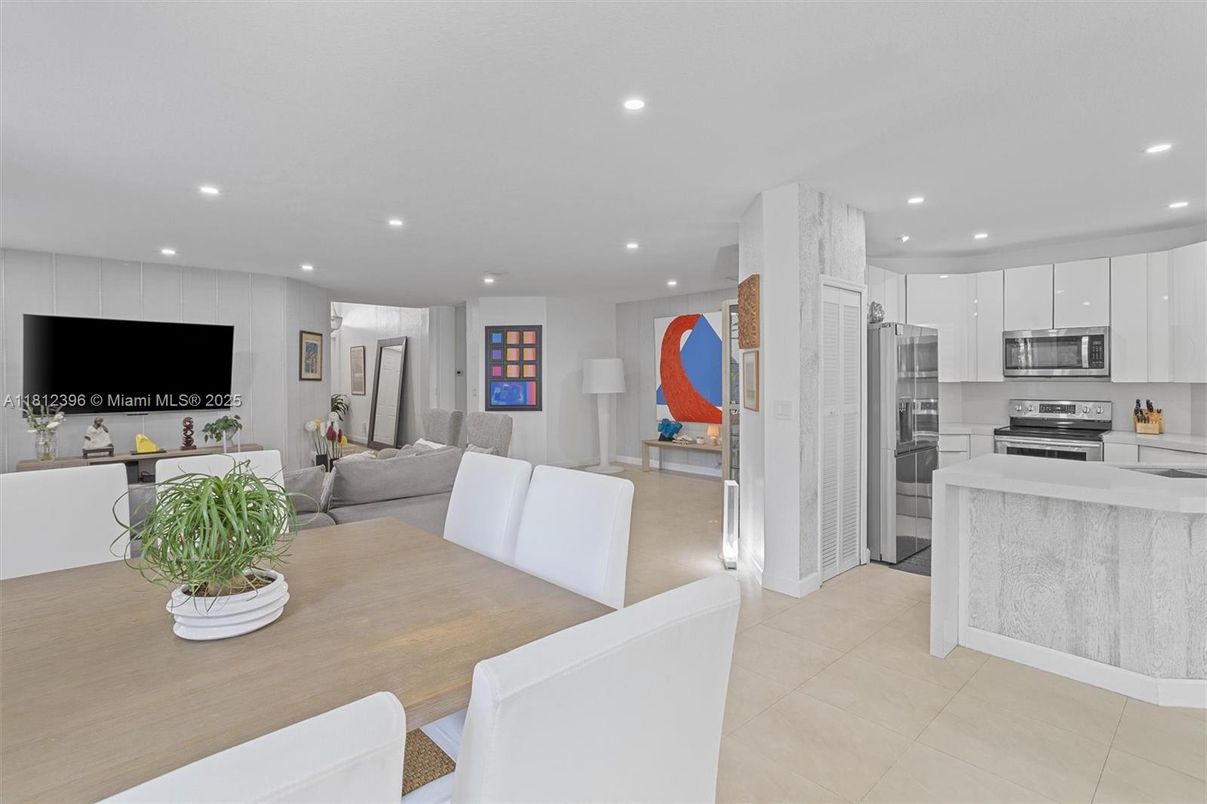 Dining room, Interior, Kitchen, Living room, Recessed Lighting, Stainless Steel Appliances