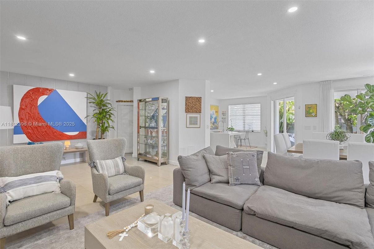 Interior, Living room, Recessed Lighting