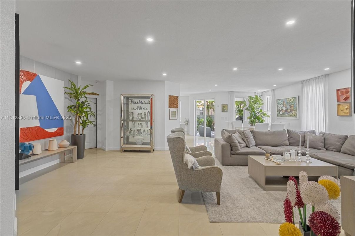 Interior, Living room, Recessed Lighting