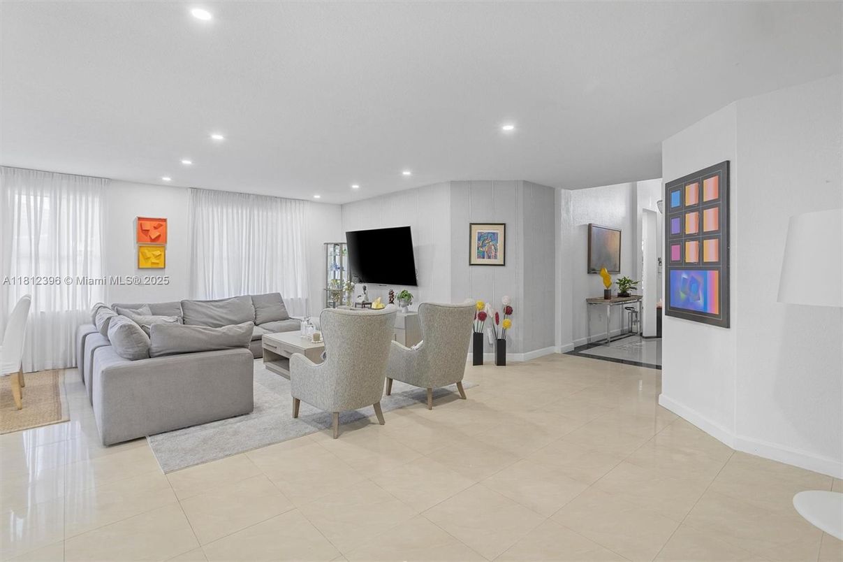 Interior, Living room, Recessed Lighting