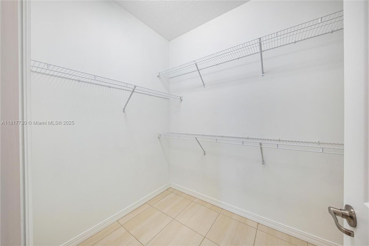 Interior, Walk-in Closets