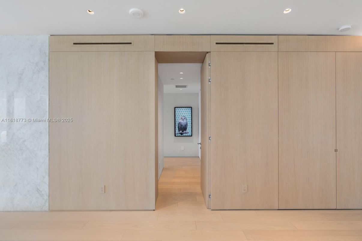 Interior, Recessed Lighting
