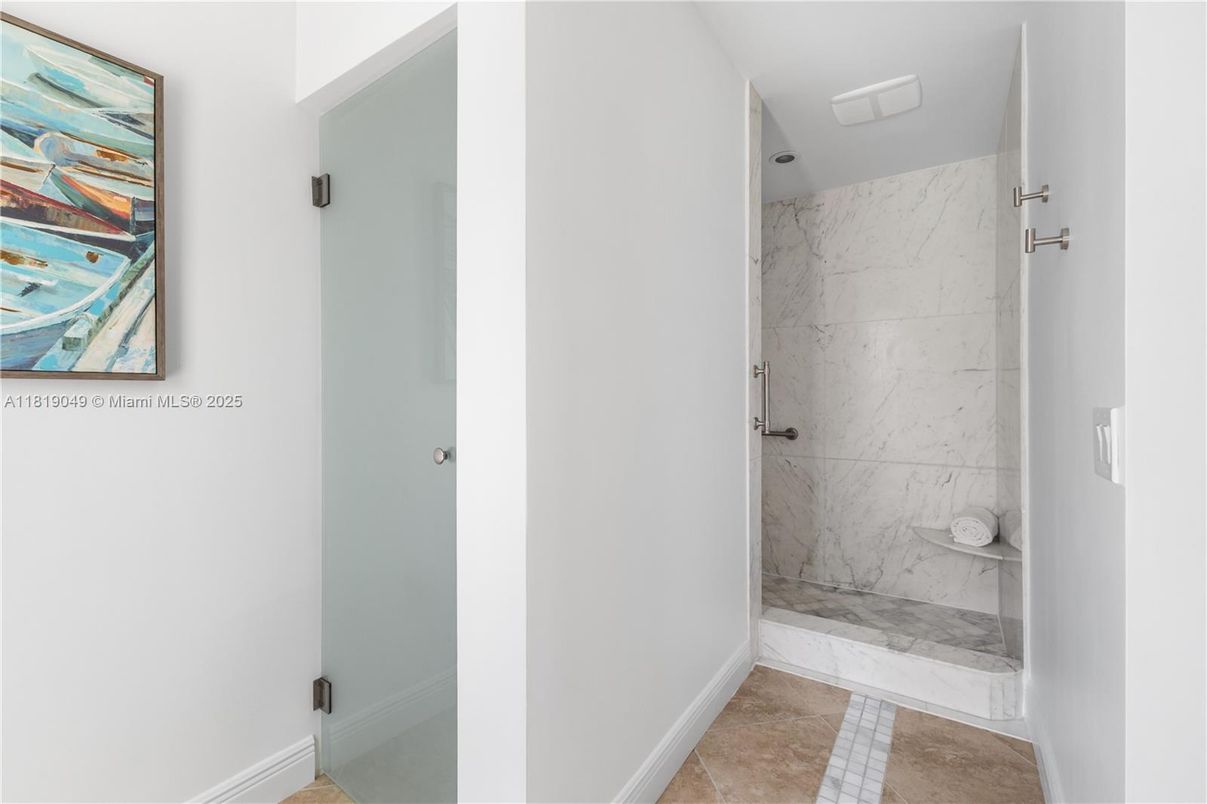 Bathroom, Interior, Marble Walls