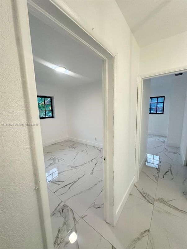 Empty room, Interior, Marble