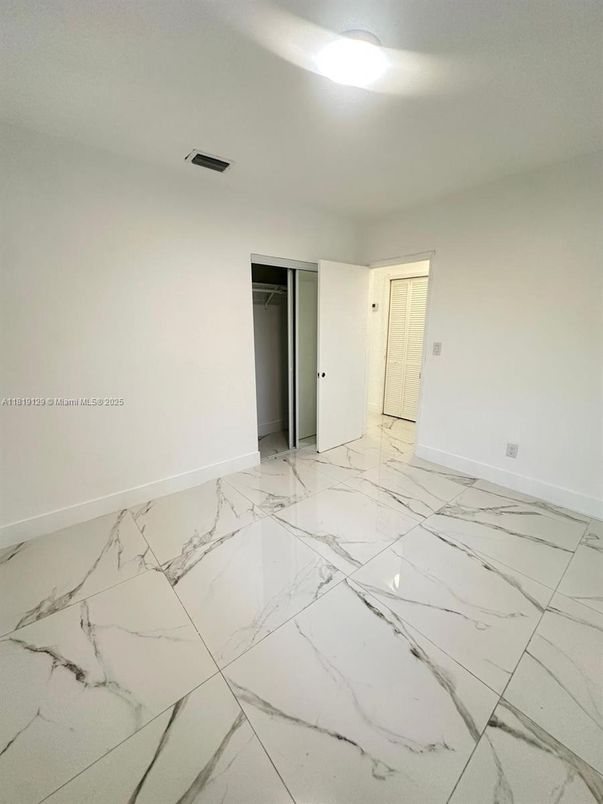 Empty room, Interior, Marble