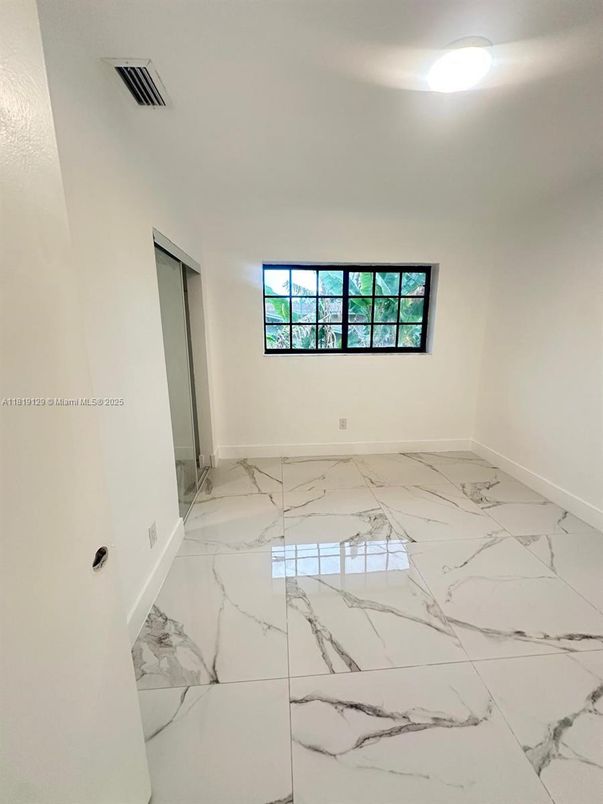 Empty room, Interior, Marble
