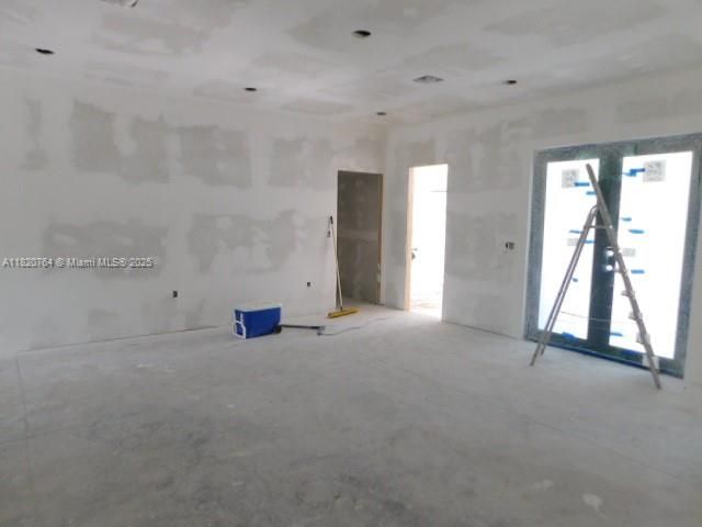 Empty room, Interior, Recessed Lighting