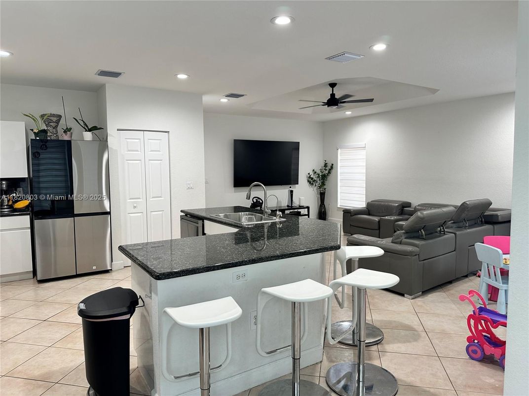 Interior, Kitchen, Living room, Recessed Lighting