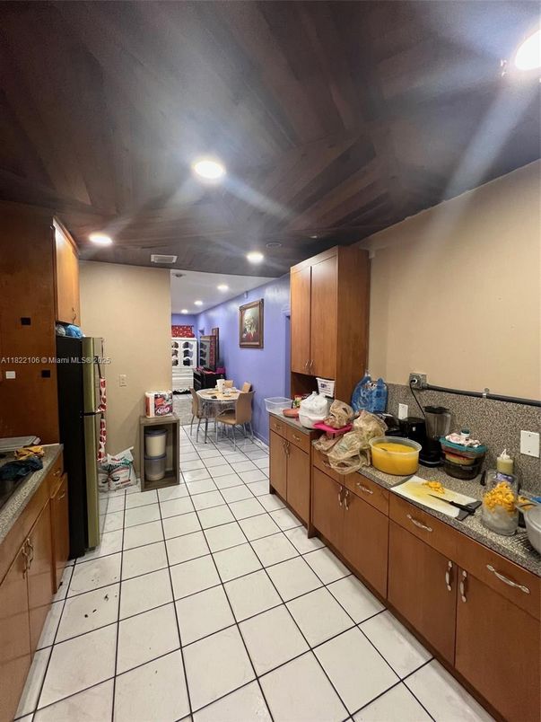 Dining room, Interior, Kitchen, Recessed Lighting