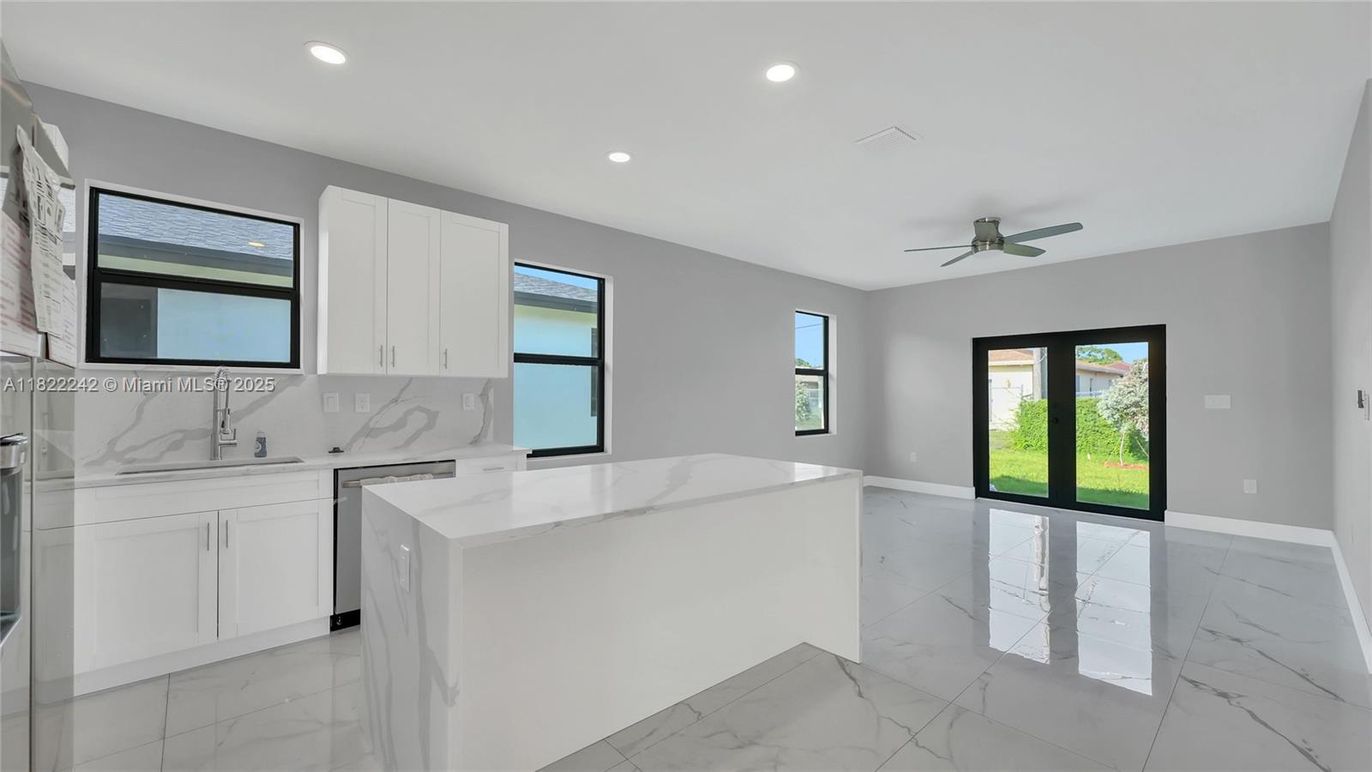 Interior, Kitchen, Marble, Recessed Lighting