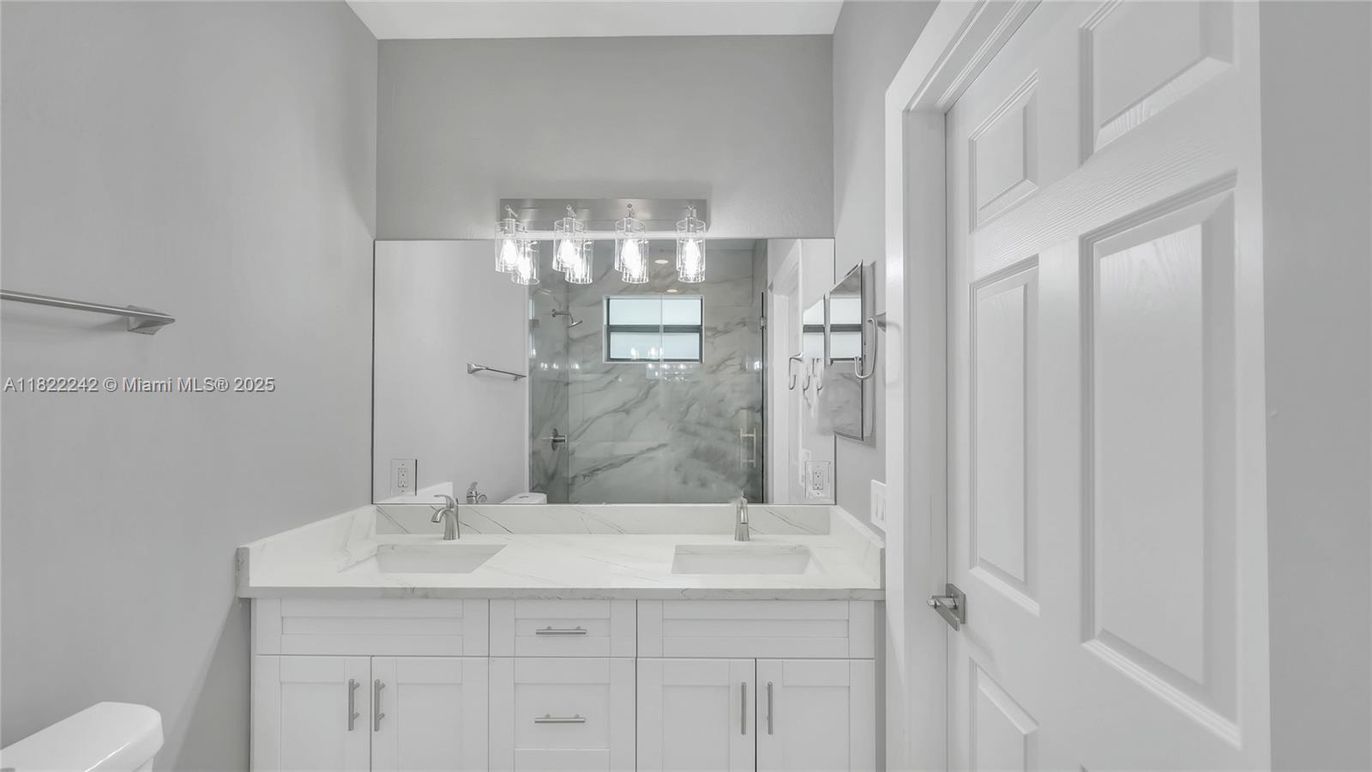Bathroom, Dual Sink Vanities, Interior, Marble Walls