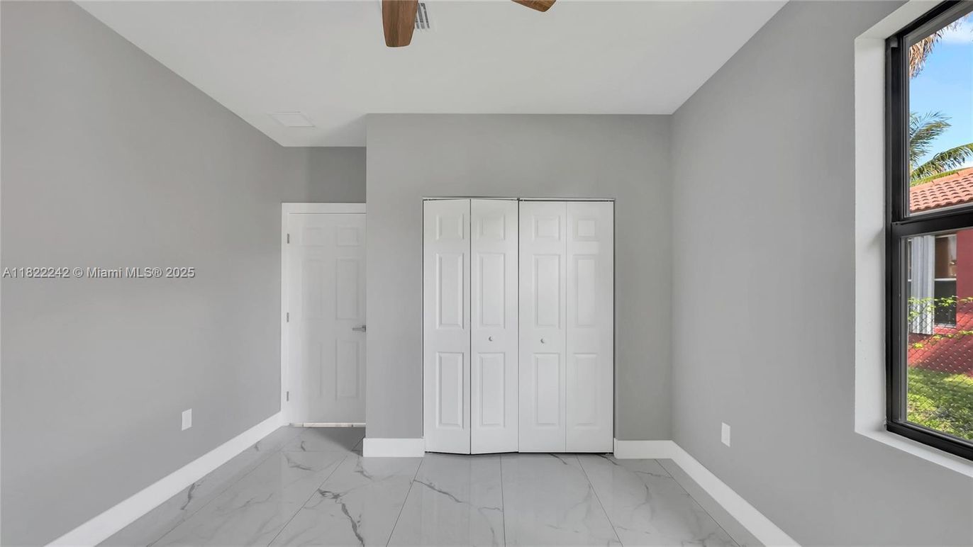 Empty room, Interior, Marble