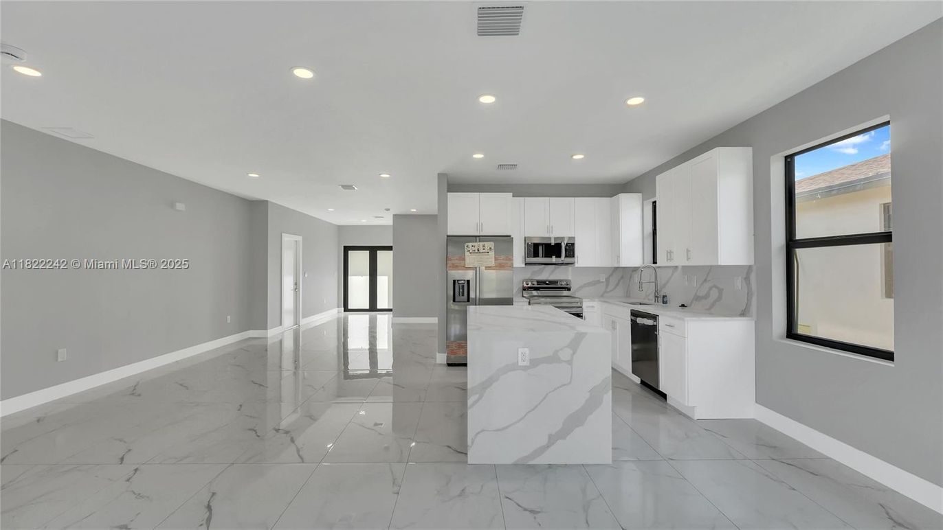 Interior, Kitchen, Marble, Recessed Lighting, Stainless Steel Appliances