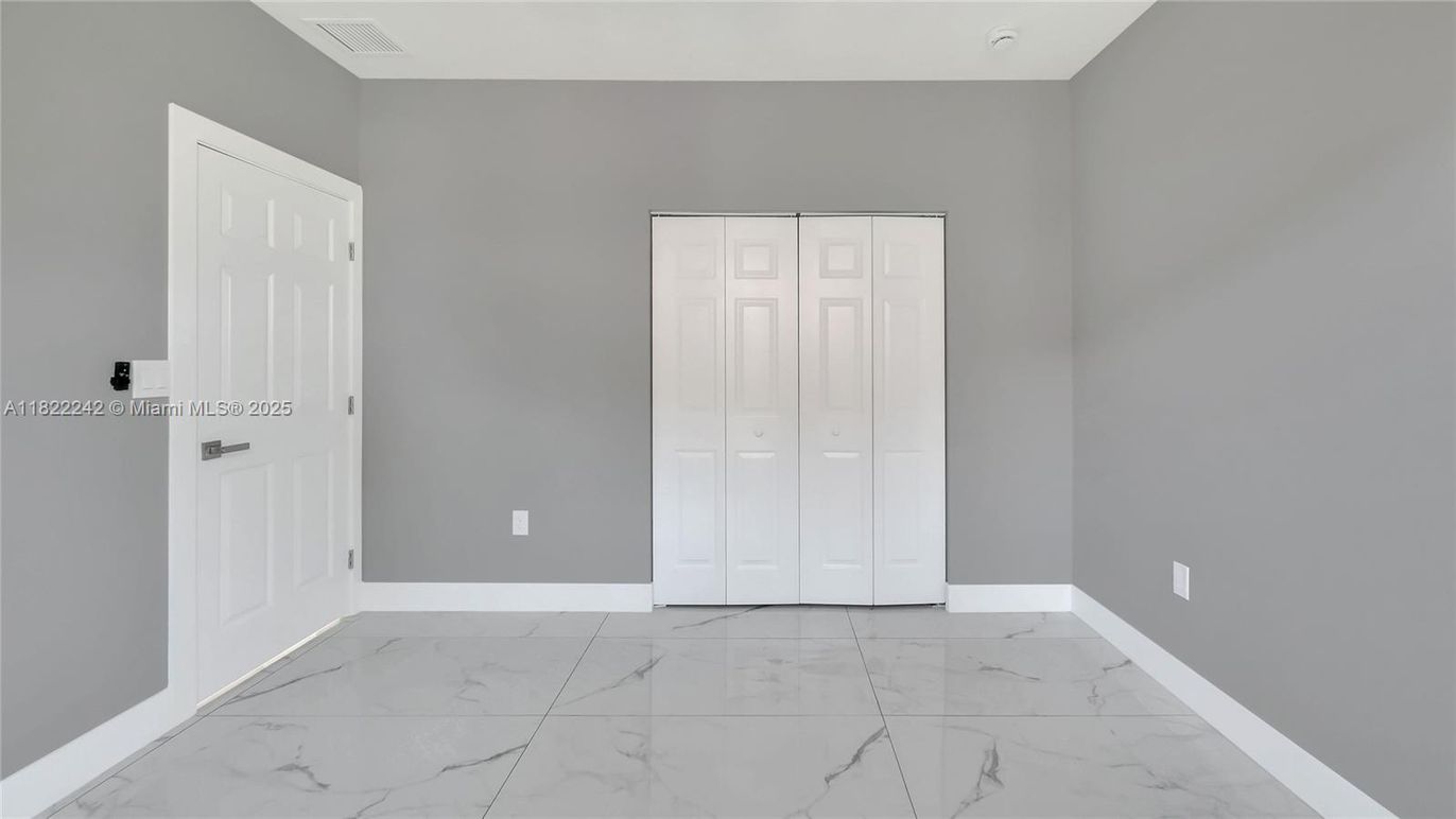 Empty room, Interior, Marble
