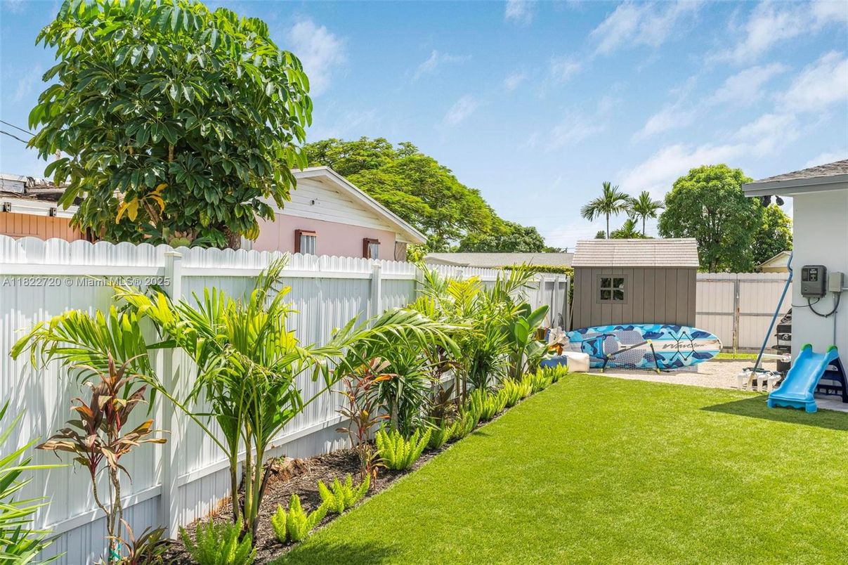 Backyard, Exterior, Playground
