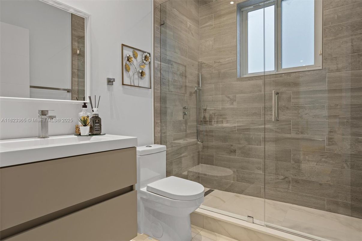 Bathroom, Glass Shower, Interior