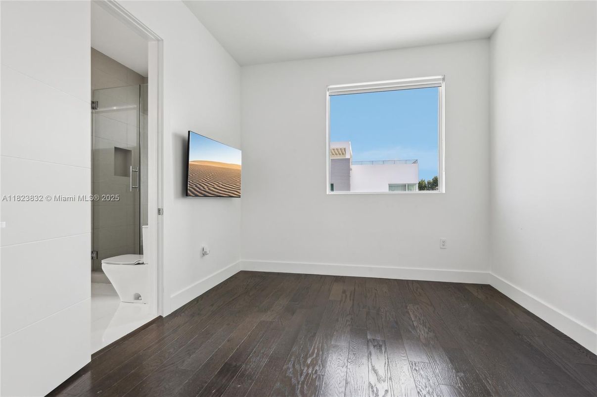 Bathroom, Empty room, Interior, Wood Texture Flooring