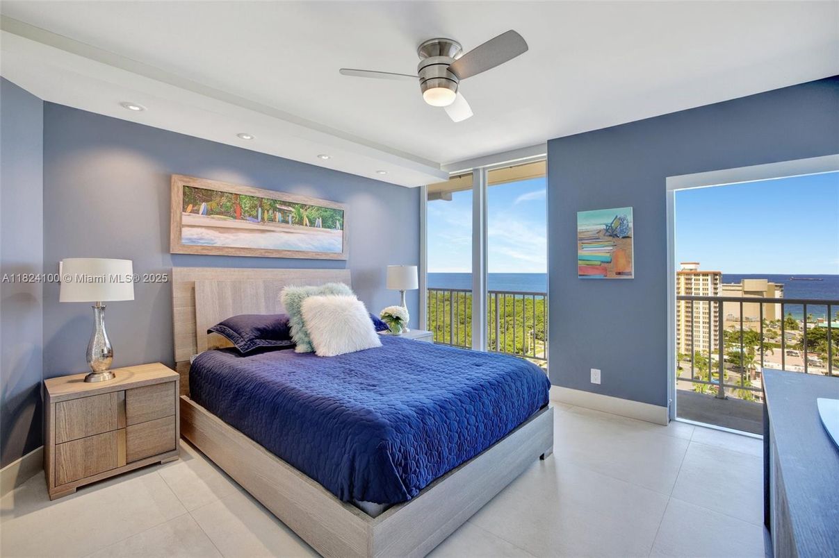 Bedroom, Interior, Recessed Lighting, Water