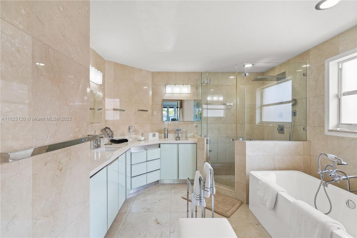 Bathroom, Dual Sink Vanities, Free Standing Baths, Glass Shower, Interior, Recessed Lighting