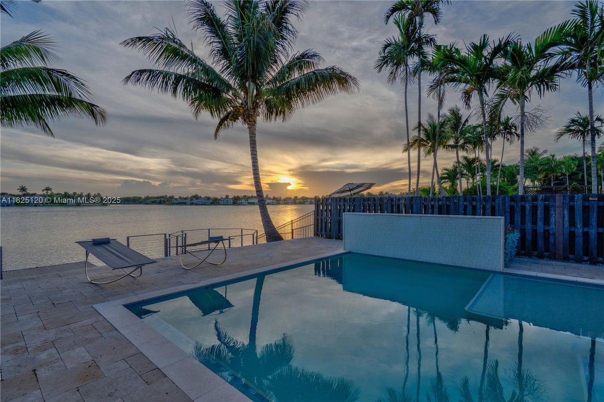 Exterior, Pool, Water
