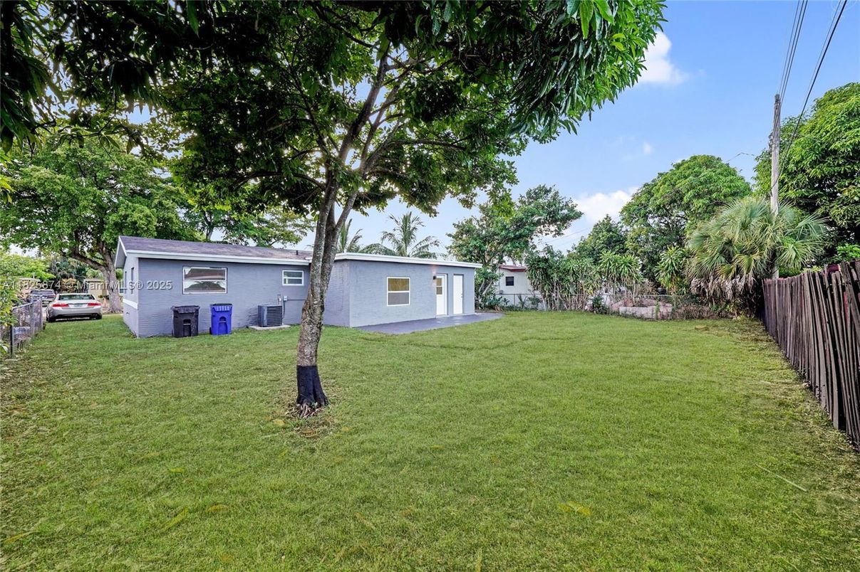 Backyard, Exterior