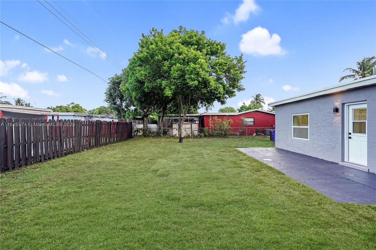 Backyard, Exterior