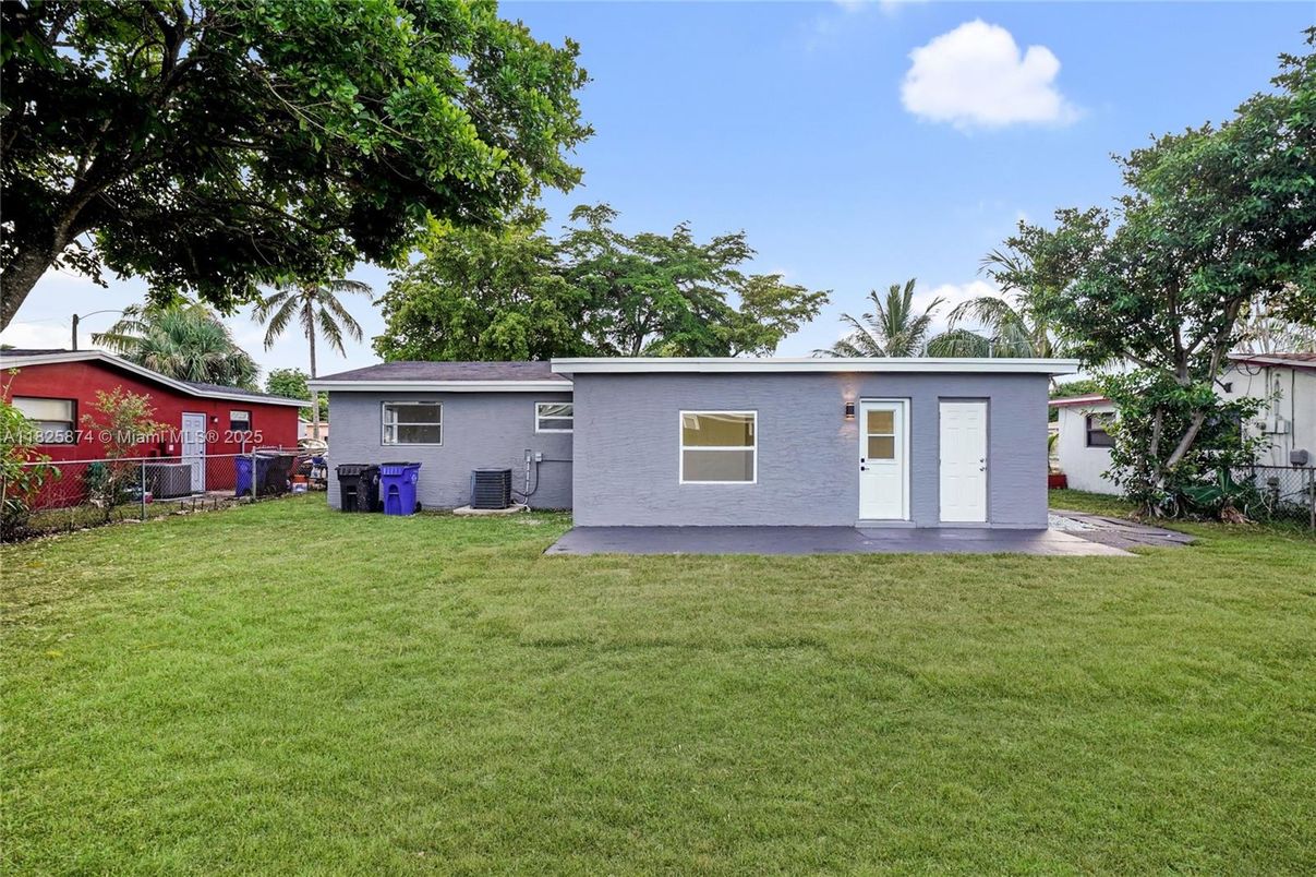 Backyard, Exterior
