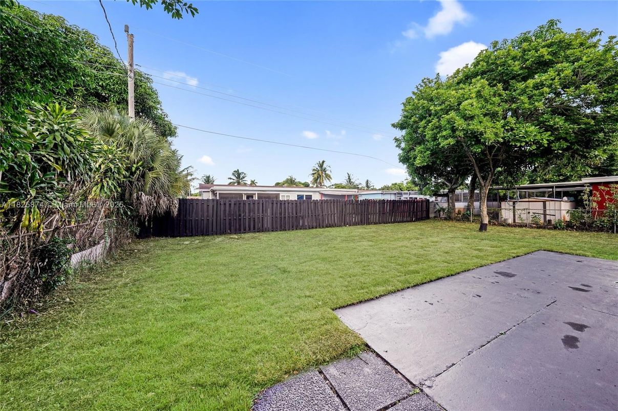 Backyard, Exterior
