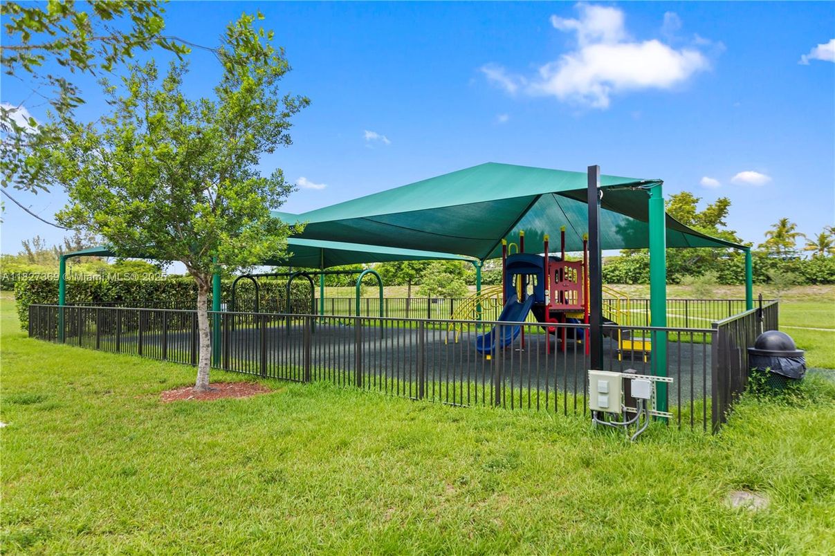 Backyard, Exterior, Playground